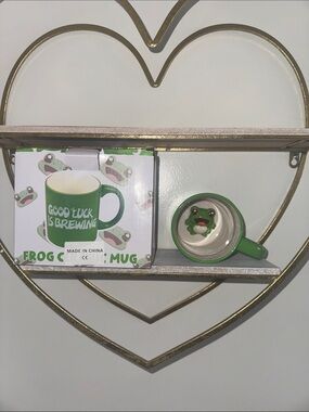 Good Luck Is Brewing Frog Mug - Green